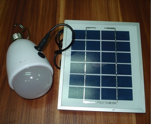 ক্যাম্পিং / পঠন 2V / 6W সৌর নেতৃত্বাধীন জরুরী আলো ইউএসবি চার্জার সঙ্গে