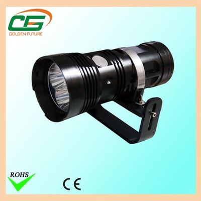 একটি IP68 ক্রি তারা xml T6 জলরোধী নেতৃত্বে ডাইভিং মশাল